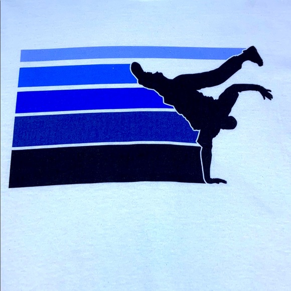 Gildan T Shirt - Picture 2 of 3